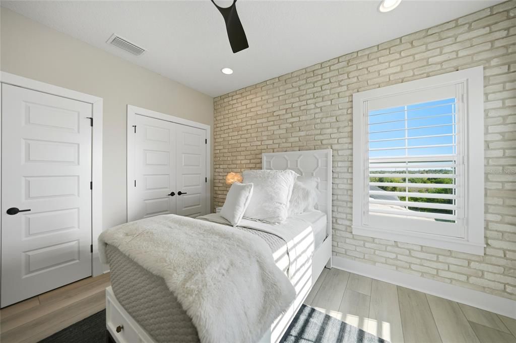 For Sale: $1,552,000 (5 beds, 4 baths, 3138 Square Feet)