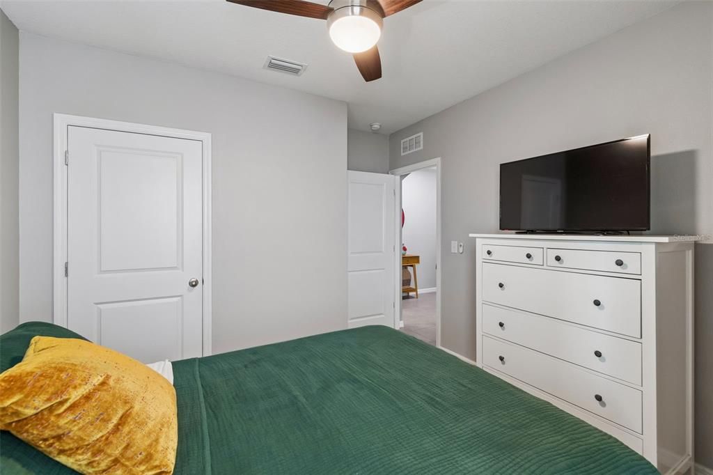 Activo con contrato: $475,000 (4 camas, 2 baños, 1846 Pies cuadrados)