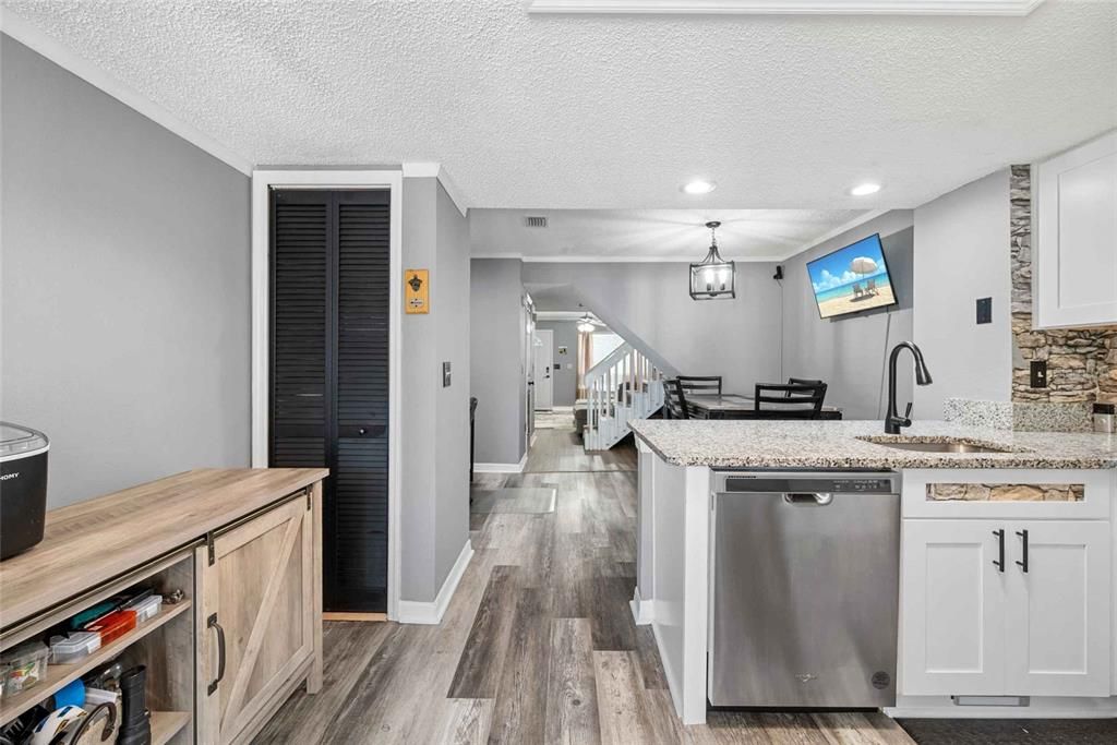 En Venta: $265,000 (2 camas, 2 baños, 1161 Pies cuadrados)