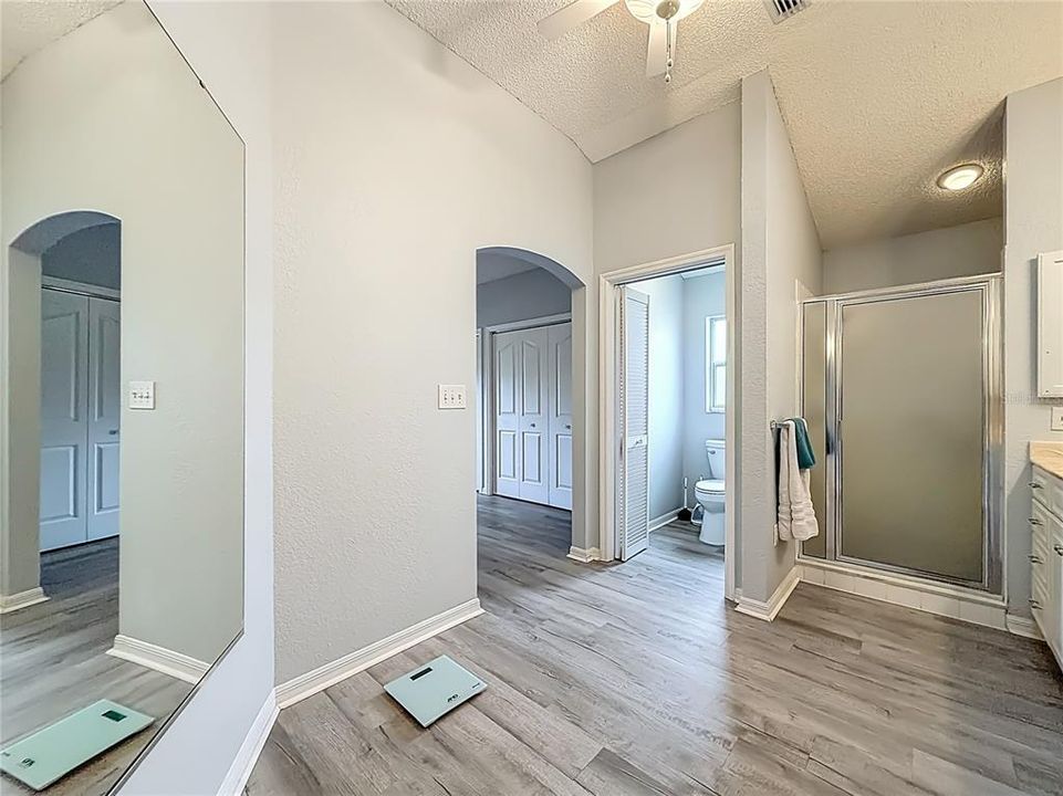 En Venta: $700,000 (4 camas, 2 baños, 2959 Pies cuadrados)