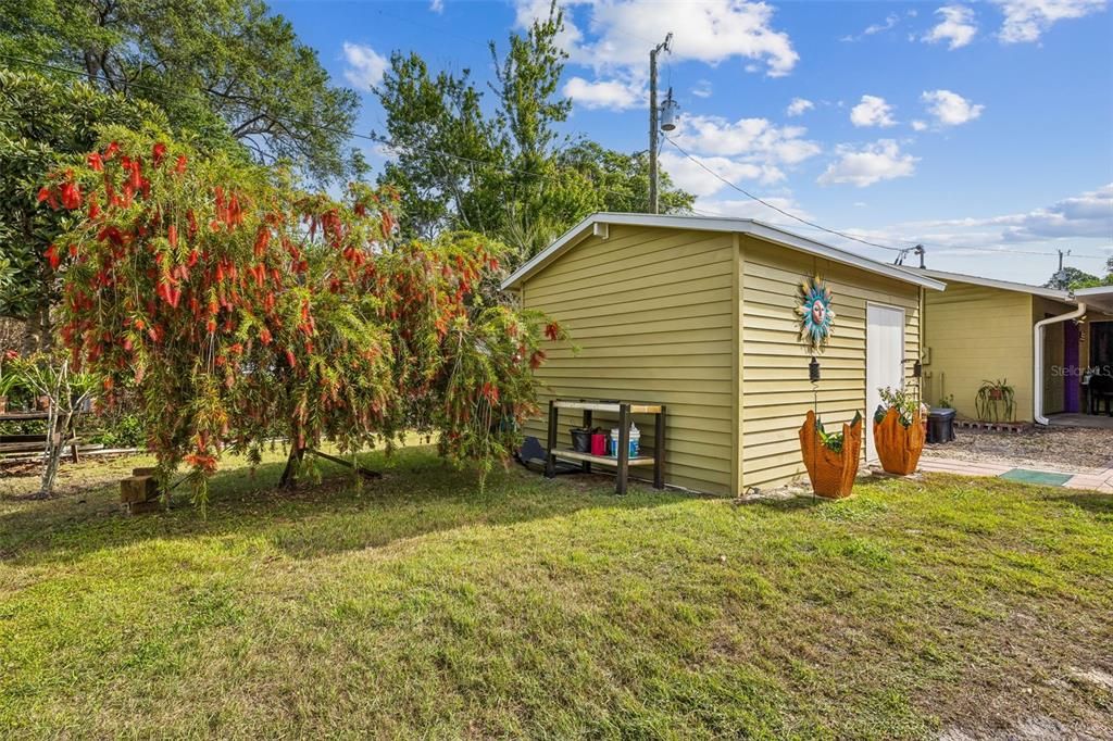 На продажу: $299,999 (2 спален, 2 ванн, 1640 Квадратных фут)
