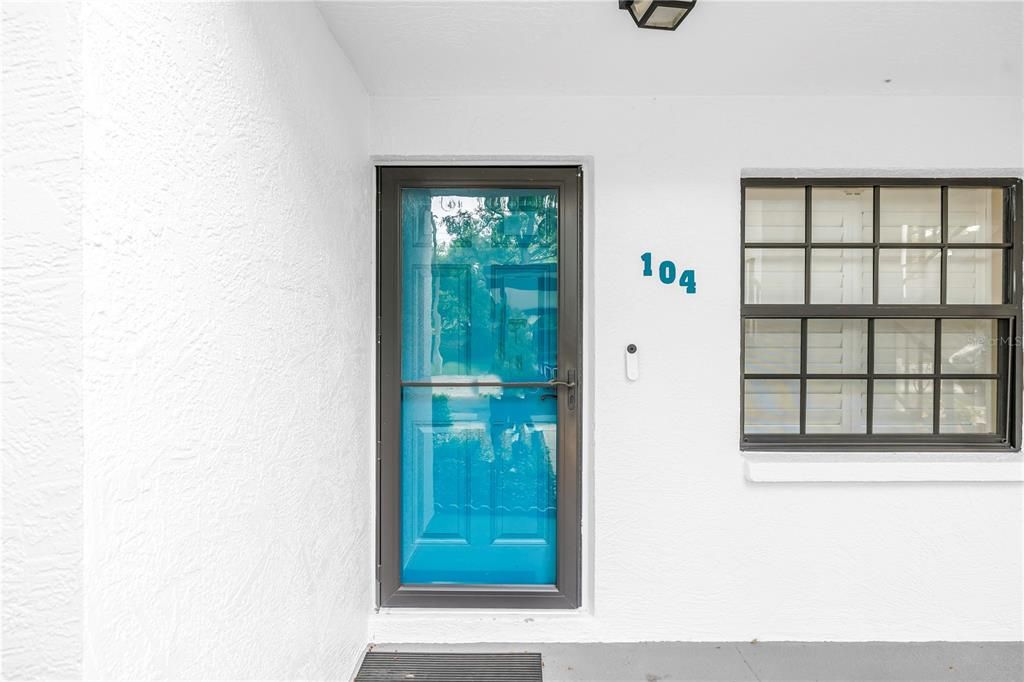 Activo con contrato: $220,000 (2 camas, 2 baños, 1040 Pies cuadrados)