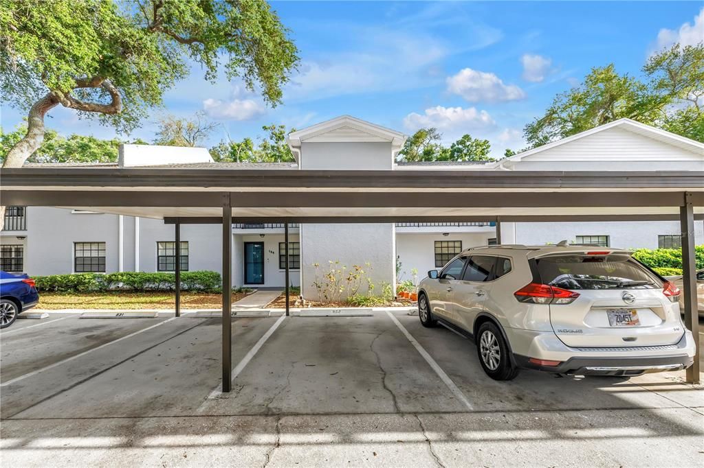Activo con contrato: $220,000 (2 camas, 2 baños, 1040 Pies cuadrados)