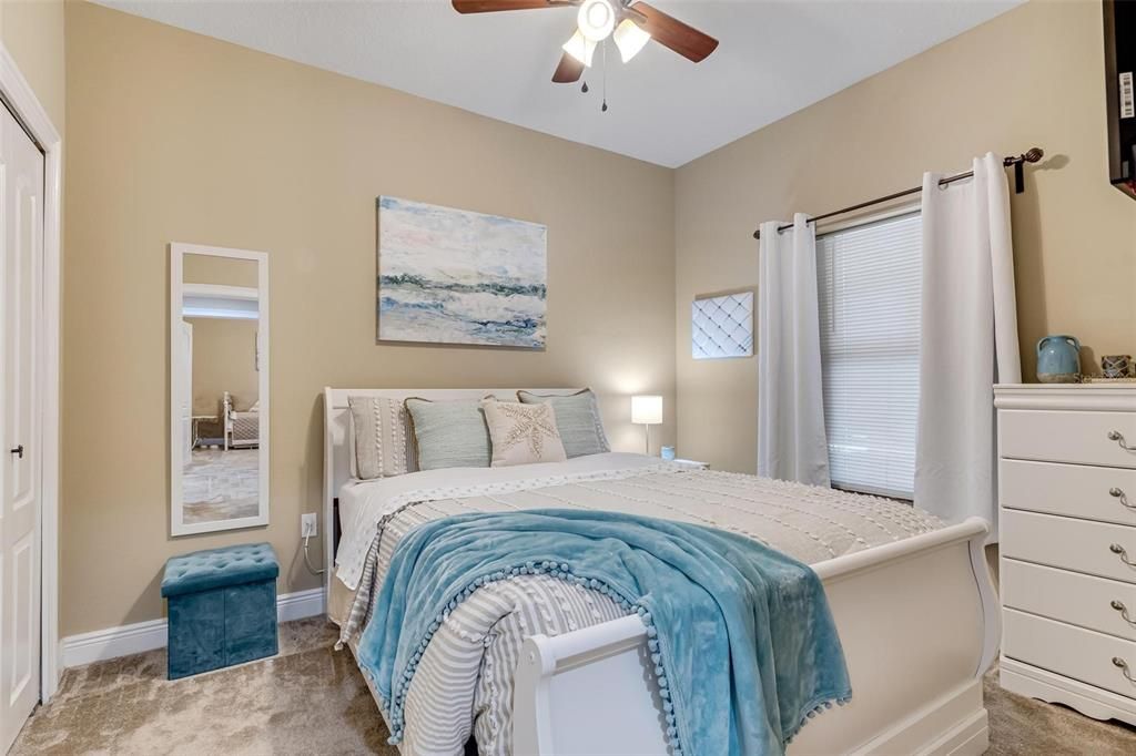 For Rent: $2,500 (3 beds, 2 baths, 1344 Square Feet)