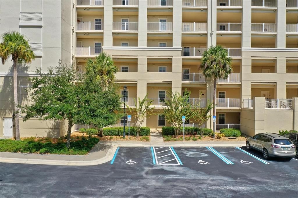 For Rent: $2,500 (3 beds, 2 baths, 1344 Square Feet)