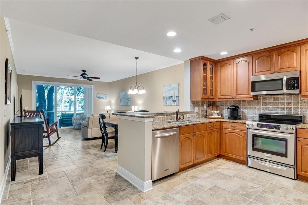 For Rent: $2,500 (3 beds, 2 baths, 1344 Square Feet)