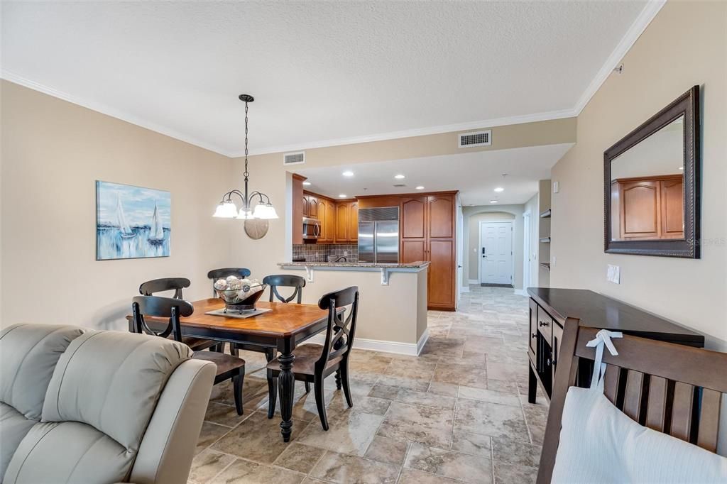 For Rent: $2,500 (3 beds, 2 baths, 1344 Square Feet)