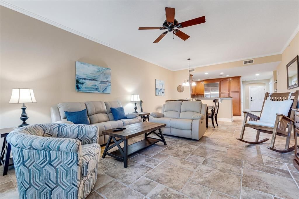 For Rent: $2,500 (3 beds, 2 baths, 1344 Square Feet)