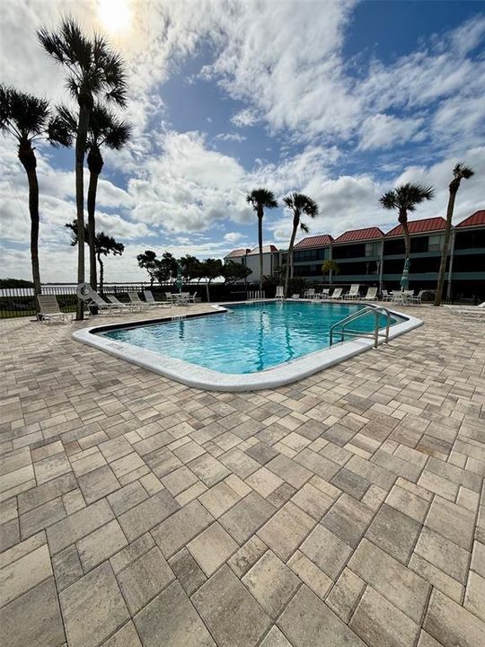 For Rent: $2,300 (2 beds, 2 baths, 1479 Square Feet)