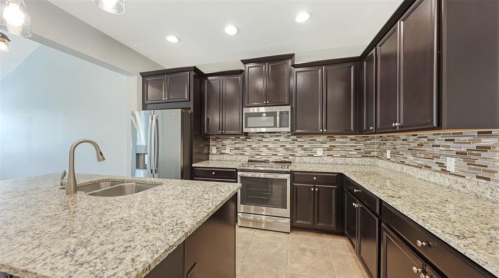 Active With Contract: $349,999 (3 beds, 2 baths, 1799 Square Feet)