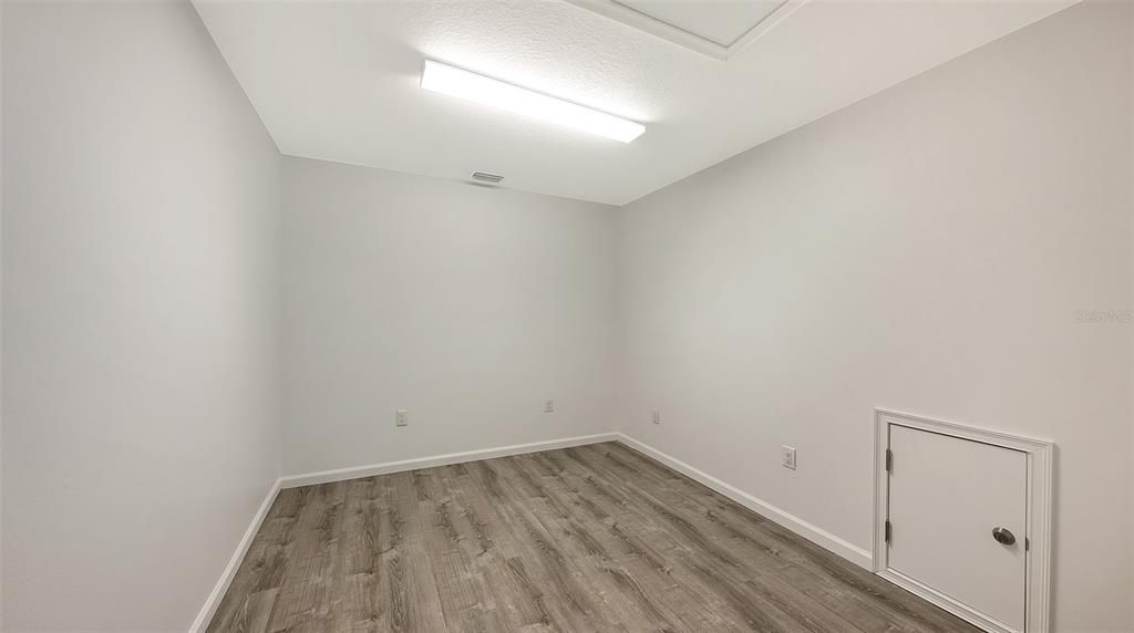 Active With Contract: $349,999 (3 beds, 2 baths, 1799 Square Feet)