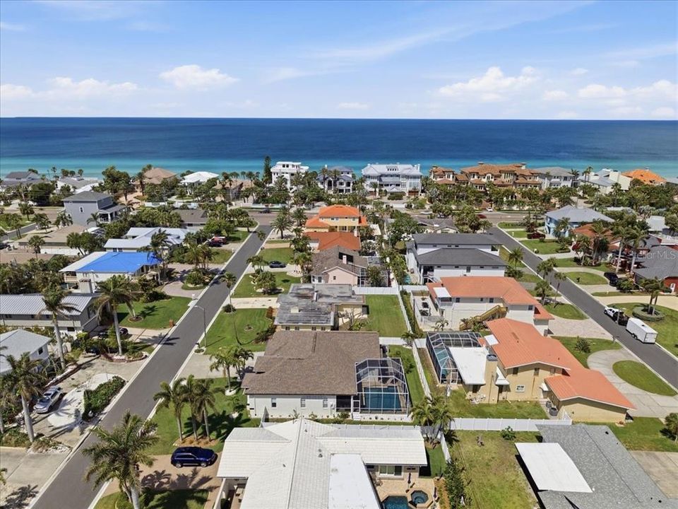 For Sale: $1,525,000 (3 beds, 2 baths, 2092 Square Feet)