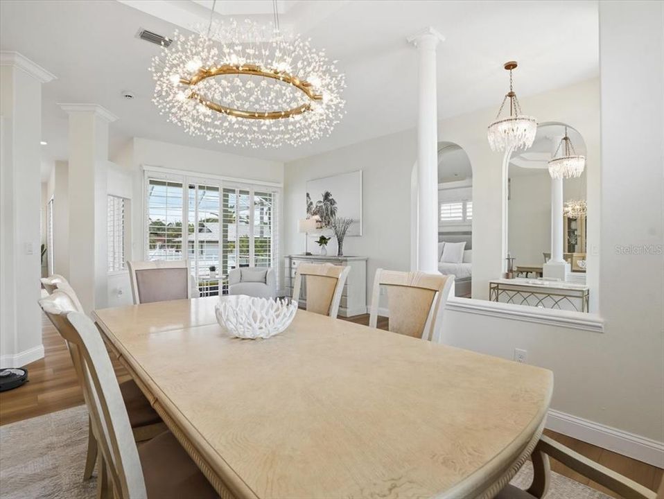 For Sale: $1,525,000 (3 beds, 2 baths, 2092 Square Feet)