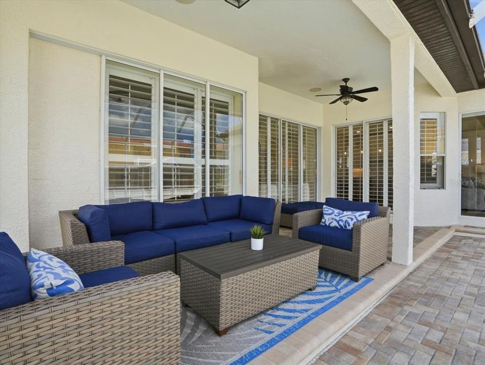 For Sale: $1,525,000 (3 beds, 2 baths, 2092 Square Feet)