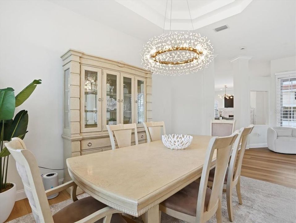 For Sale: $1,525,000 (3 beds, 2 baths, 2092 Square Feet)