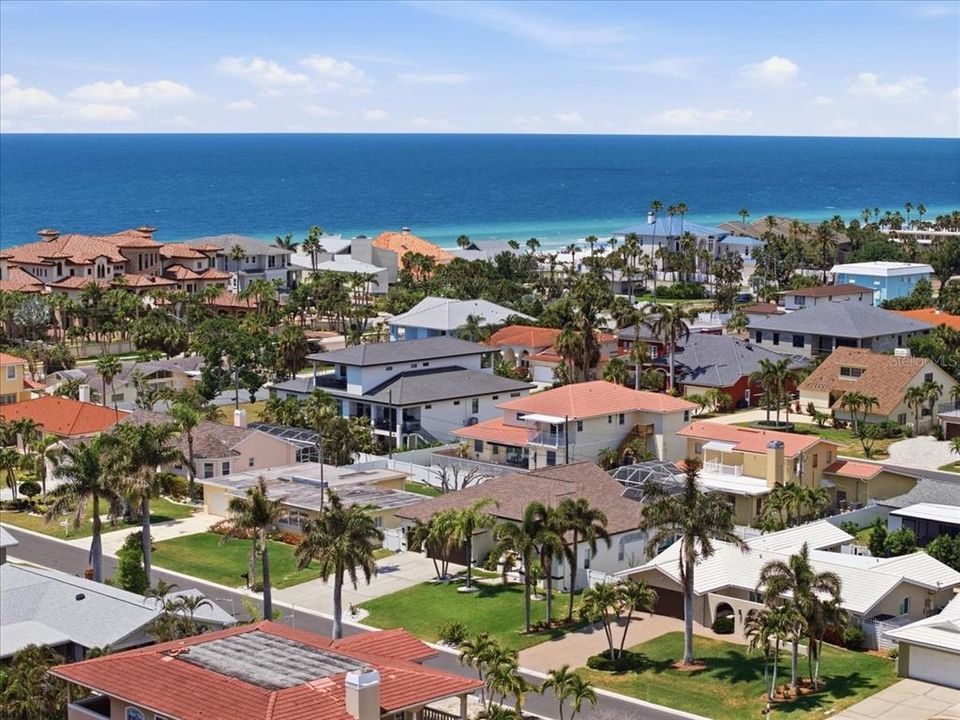 For Sale: $1,525,000 (3 beds, 2 baths, 2092 Square Feet)