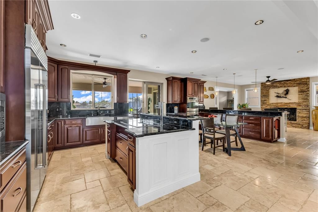 En Venta: $1,850,000 (4 camas, 3 baños, 5305 Pies cuadrados)
