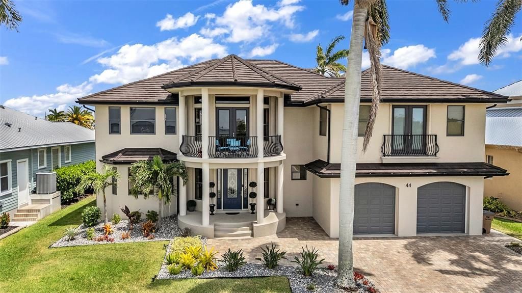 En Venta: $1,850,000 (4 camas, 3 baños, 5305 Pies cuadrados)