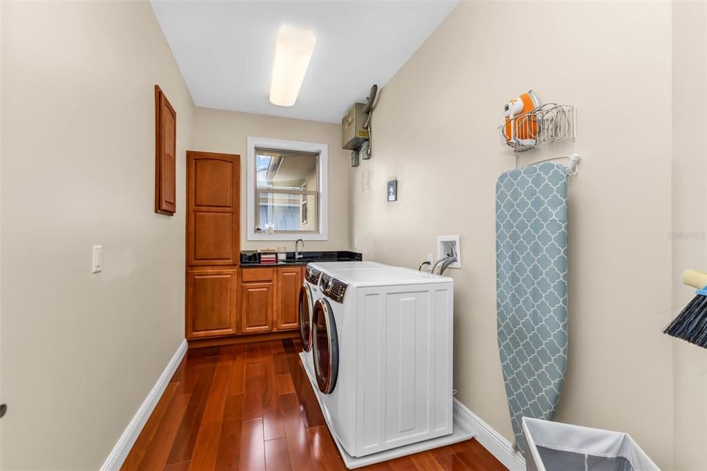 En Venta: $1,850,000 (4 camas, 3 baños, 5305 Pies cuadrados)