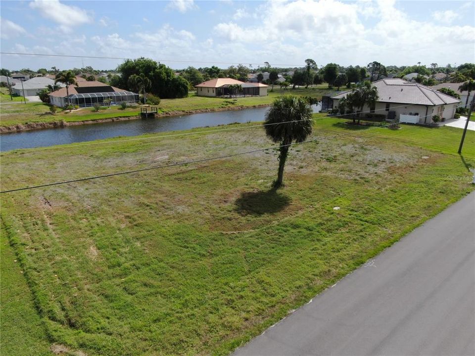 待售: $99,000 (0.44 acres)
