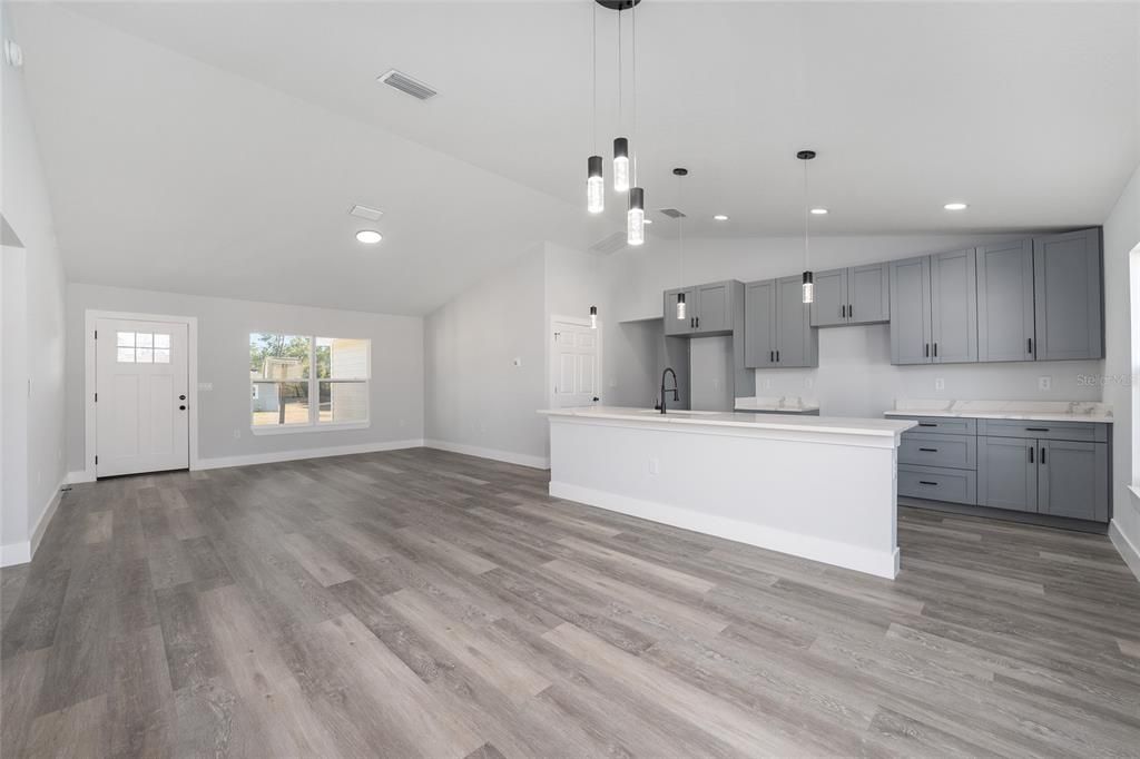 En Venta: $259,900 (3 camas, 2 baños, 1576 Pies cuadrados)