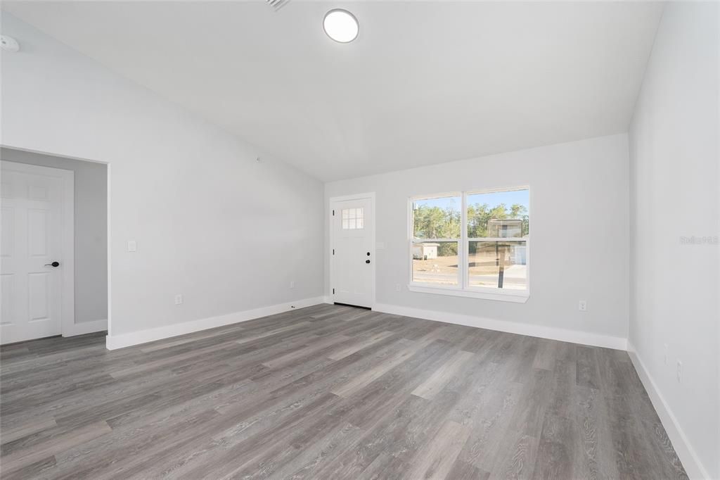 En Venta: $259,900 (3 camas, 2 baños, 1576 Pies cuadrados)