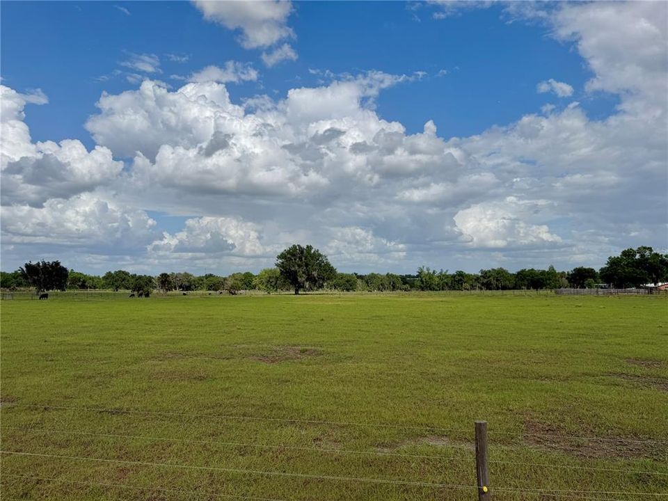 待售: $520,000 (20.00 acres)