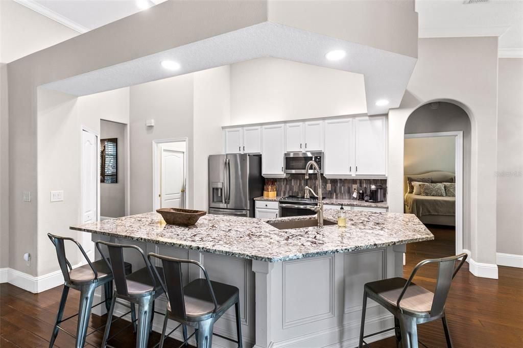 Active With Contract: $685,000 (4 beds, 3 baths, 2353 Square Feet)