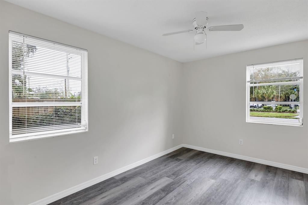 For Rent: $1,390 (2 beds, 1 baths, 816 Square Feet)