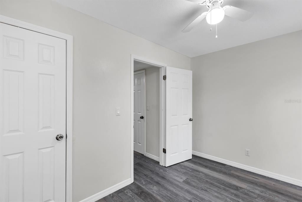 For Rent: $1,390 (2 beds, 1 baths, 816 Square Feet)