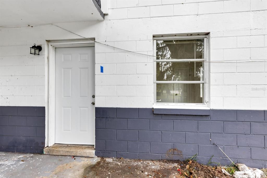 For Rent: $1,390 (2 beds, 1 baths, 816 Square Feet)