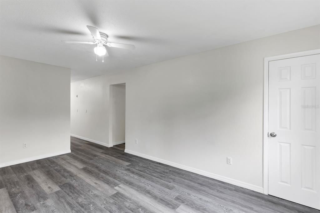 For Rent: $1,390 (2 beds, 1 baths, 816 Square Feet)