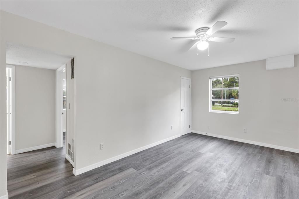 For Rent: $1,390 (2 beds, 1 baths, 816 Square Feet)