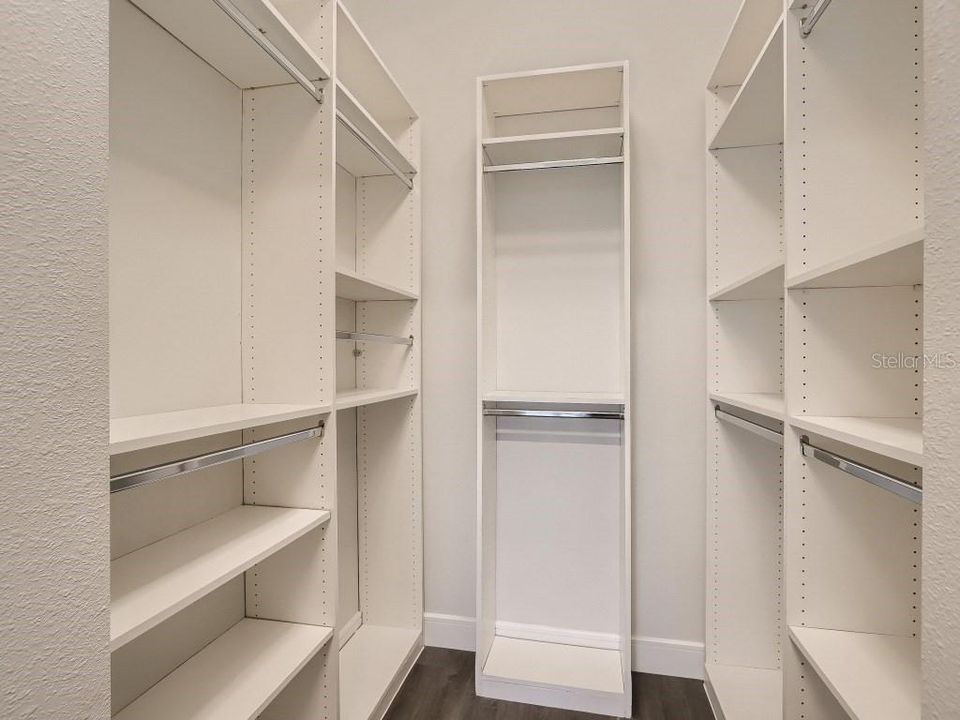 En Renta: $8,500 (4 camas, 3 baños, 3657 Pies cuadrados)