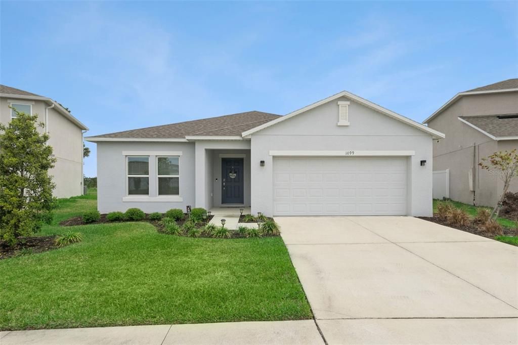 For Rent: $2,645 (4 beds, 3 baths, 2106 Square Feet)