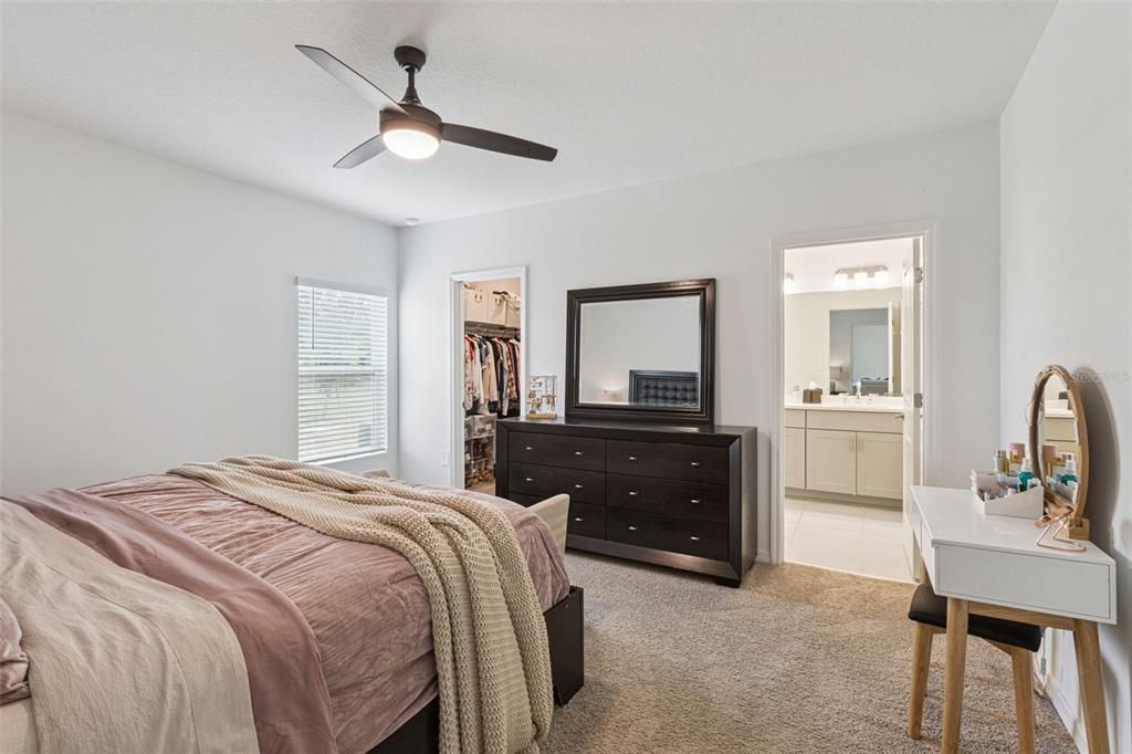 For Rent: $2,645 (4 beds, 3 baths, 2106 Square Feet)
