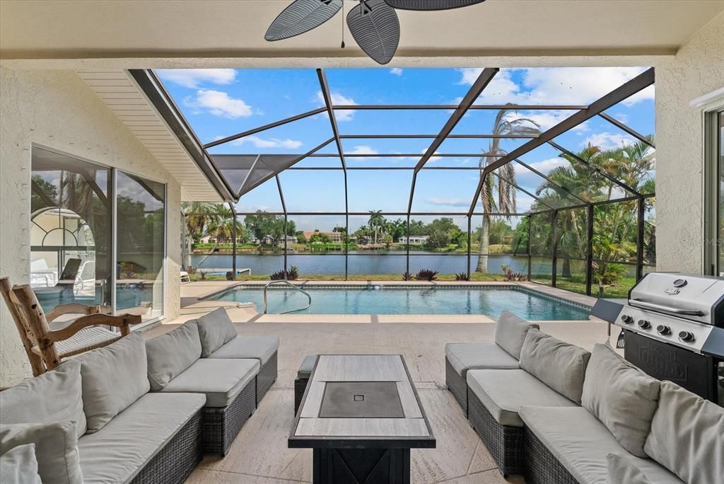 Active With Contract: $499,999 (3 beds, 2 baths, 2432 Square Feet)
