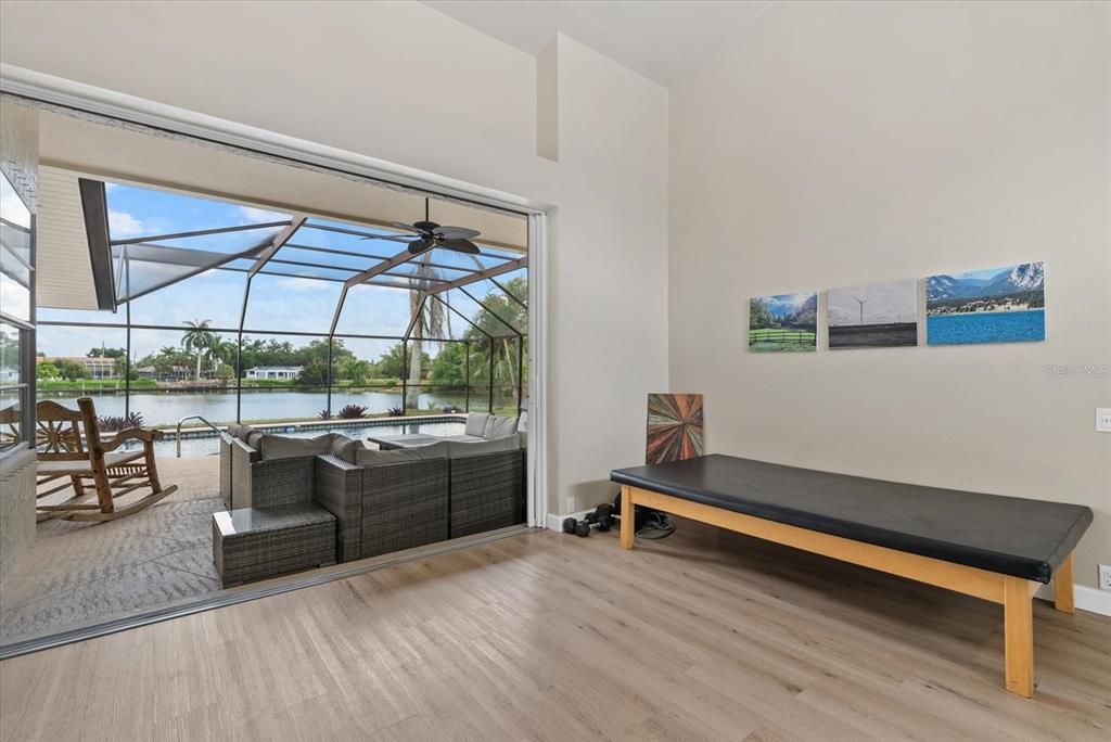 Active With Contract: $499,999 (3 beds, 2 baths, 2432 Square Feet)