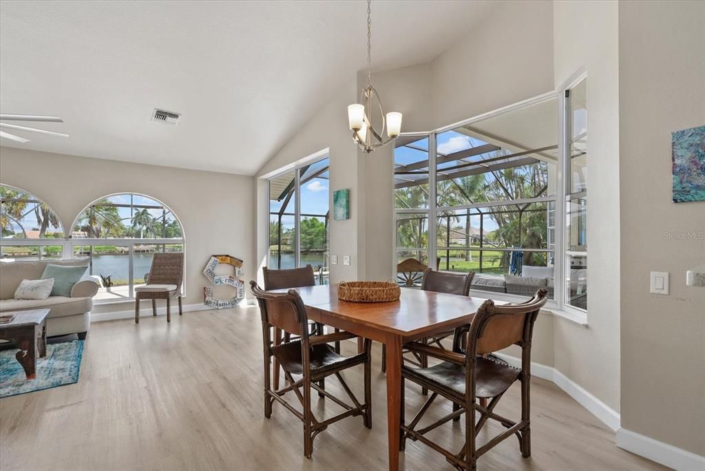 Active With Contract: $499,999 (3 beds, 2 baths, 2432 Square Feet)