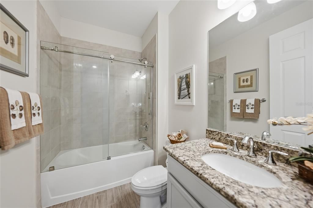 En Venta: $524,900 (3 camas, 2 baños, 2202 Pies cuadrados)