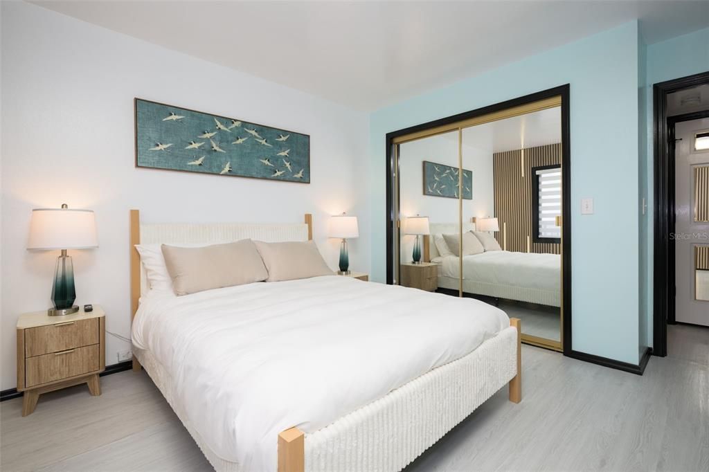 For Sale: $379,900 (2 beds, 2 baths, 1150 Square Feet)