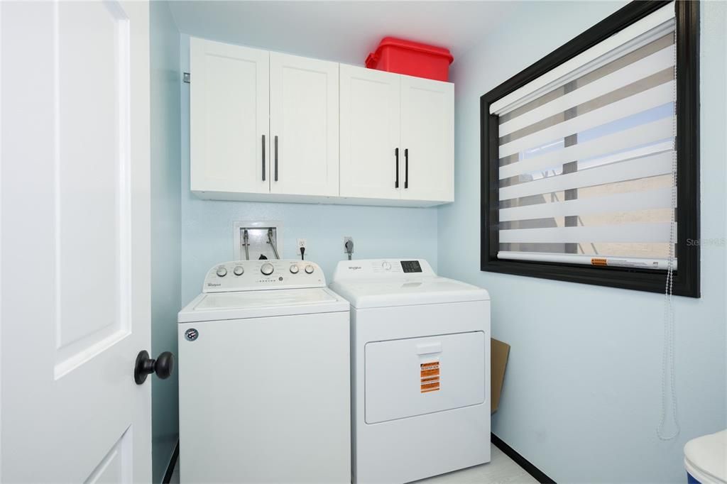 For Sale: $379,900 (2 beds, 2 baths, 1150 Square Feet)