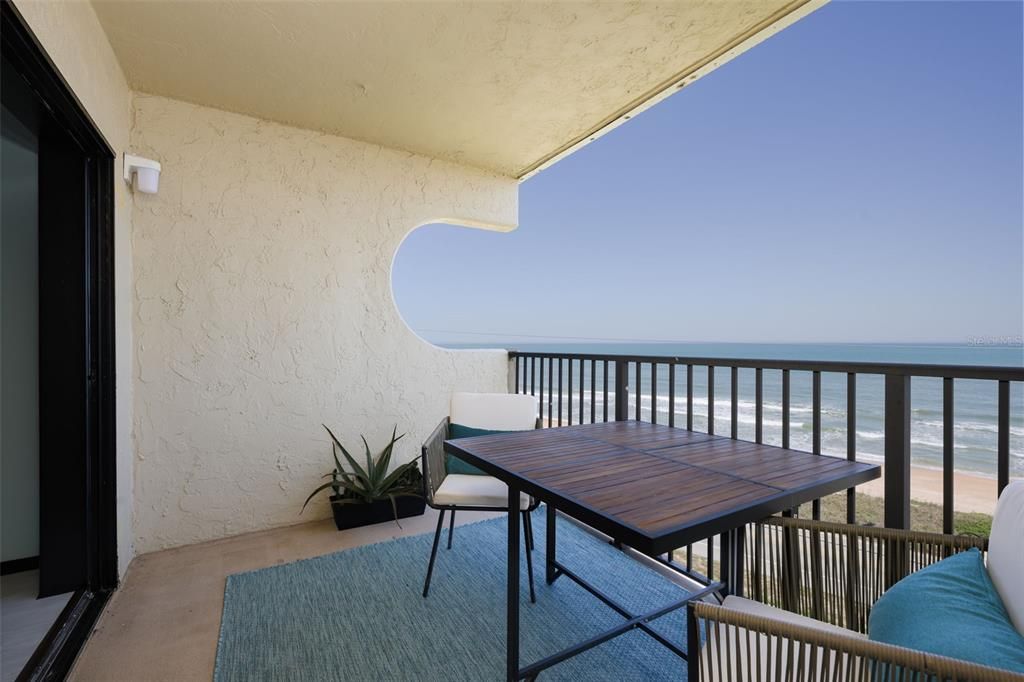 For Sale: $379,900 (2 beds, 2 baths, 1150 Square Feet)