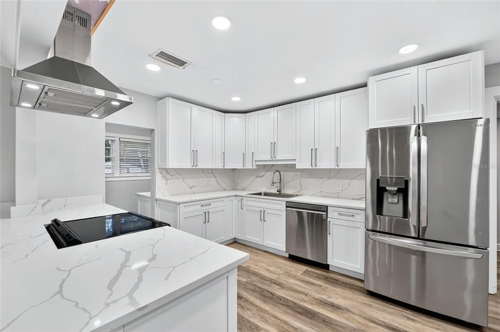 For Sale: $549,000 (5 beds, 3 baths, 2653 Square Feet)