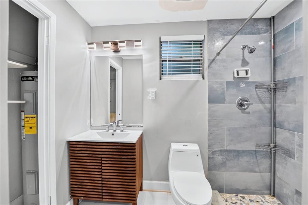 For Sale: $549,000 (5 beds, 3 baths, 2653 Square Feet)