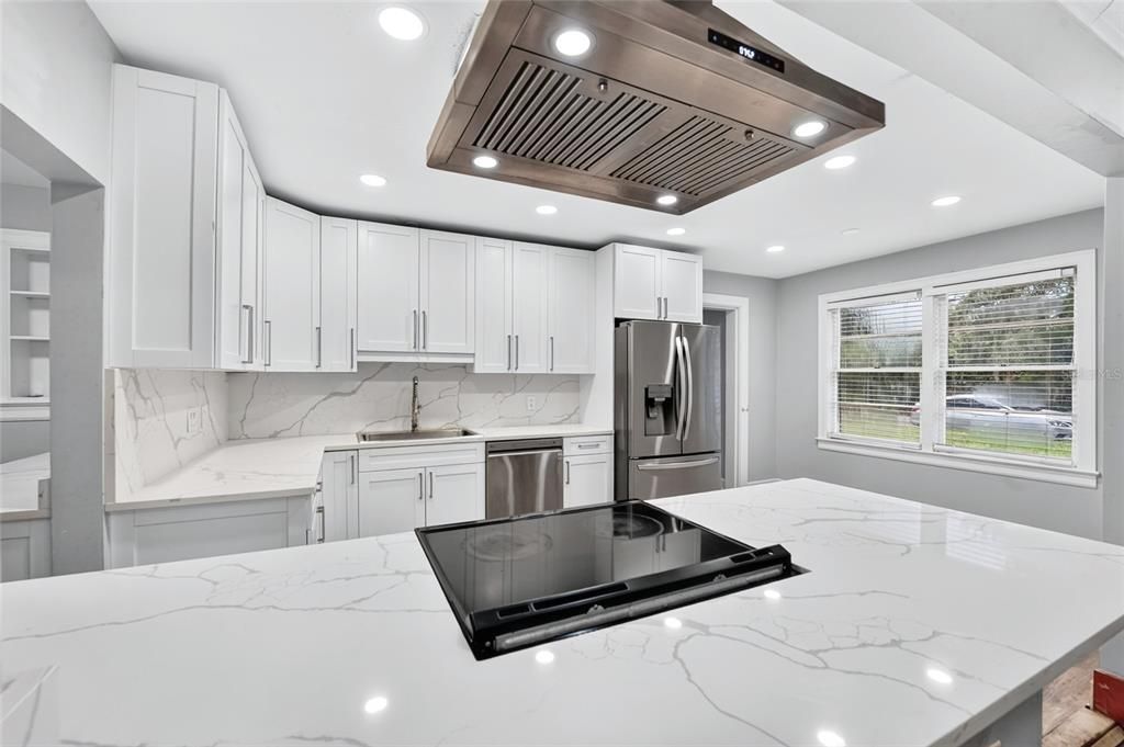For Sale: $549,000 (5 beds, 3 baths, 2653 Square Feet)
