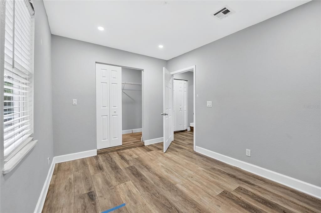 For Sale: $549,000 (5 beds, 3 baths, 2653 Square Feet)