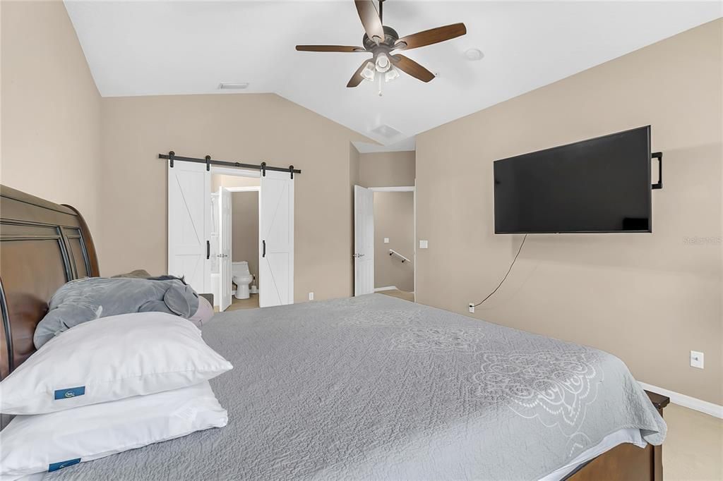 En Venta: $330,000 (3 camas, 2 baños, 1564 Pies cuadrados)