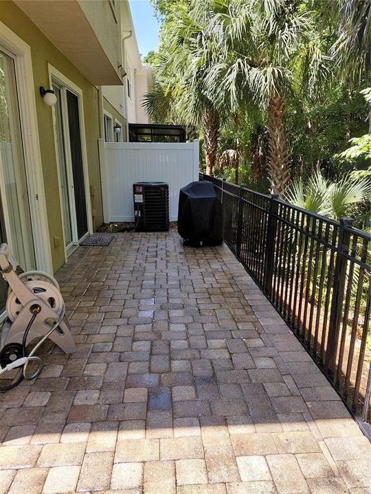 En Venta: $330,000 (3 camas, 2 baños, 1564 Pies cuadrados)