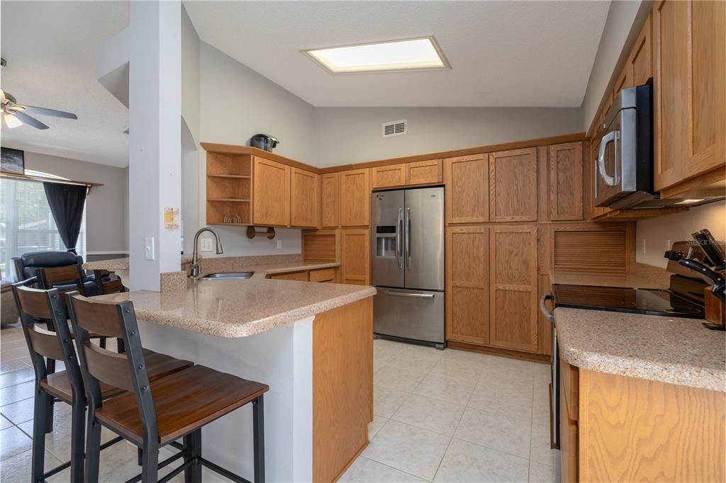 En Venta: $385,000 (3 camas, 2 baños, 1239 Pies cuadrados)